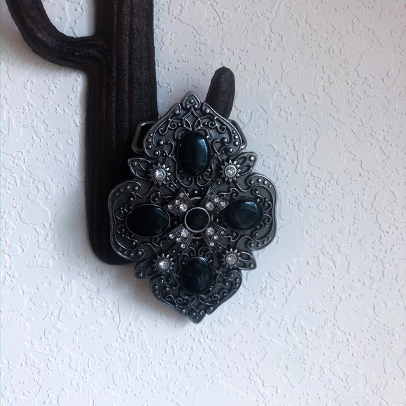 ✨ Happy Poshing ✨ - Picture 5 of 13